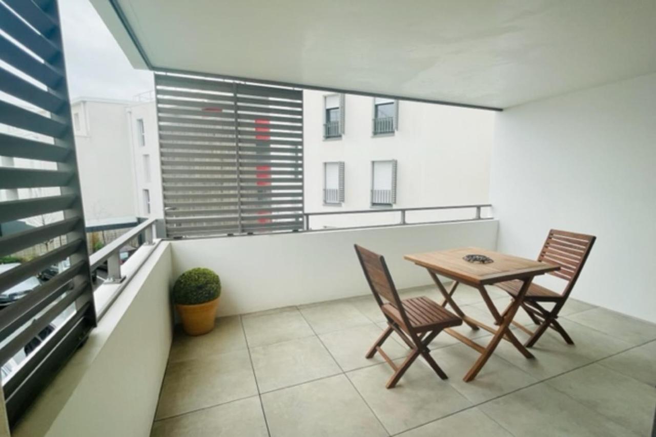 66m With Terrace In La Rochelle Apartment